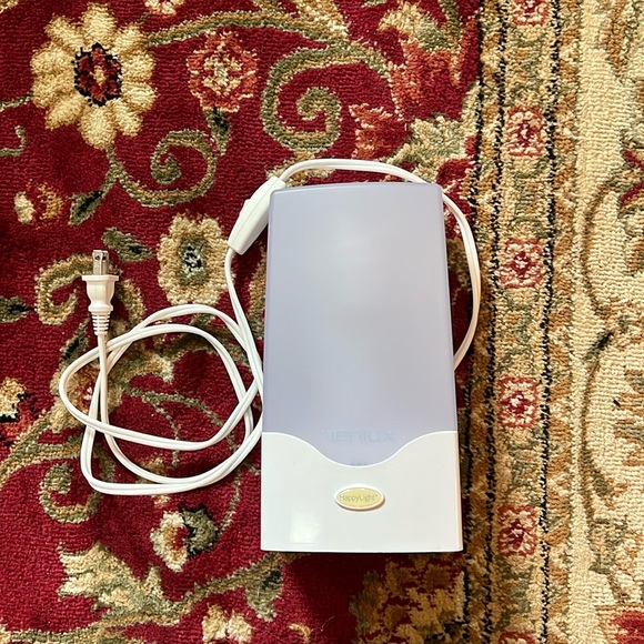 Line new Verilux Happy Light for seasonal depression - Picture 1 of 1